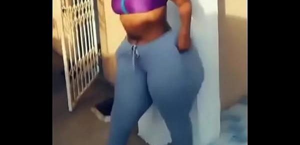  African girl big ass (wide hips)